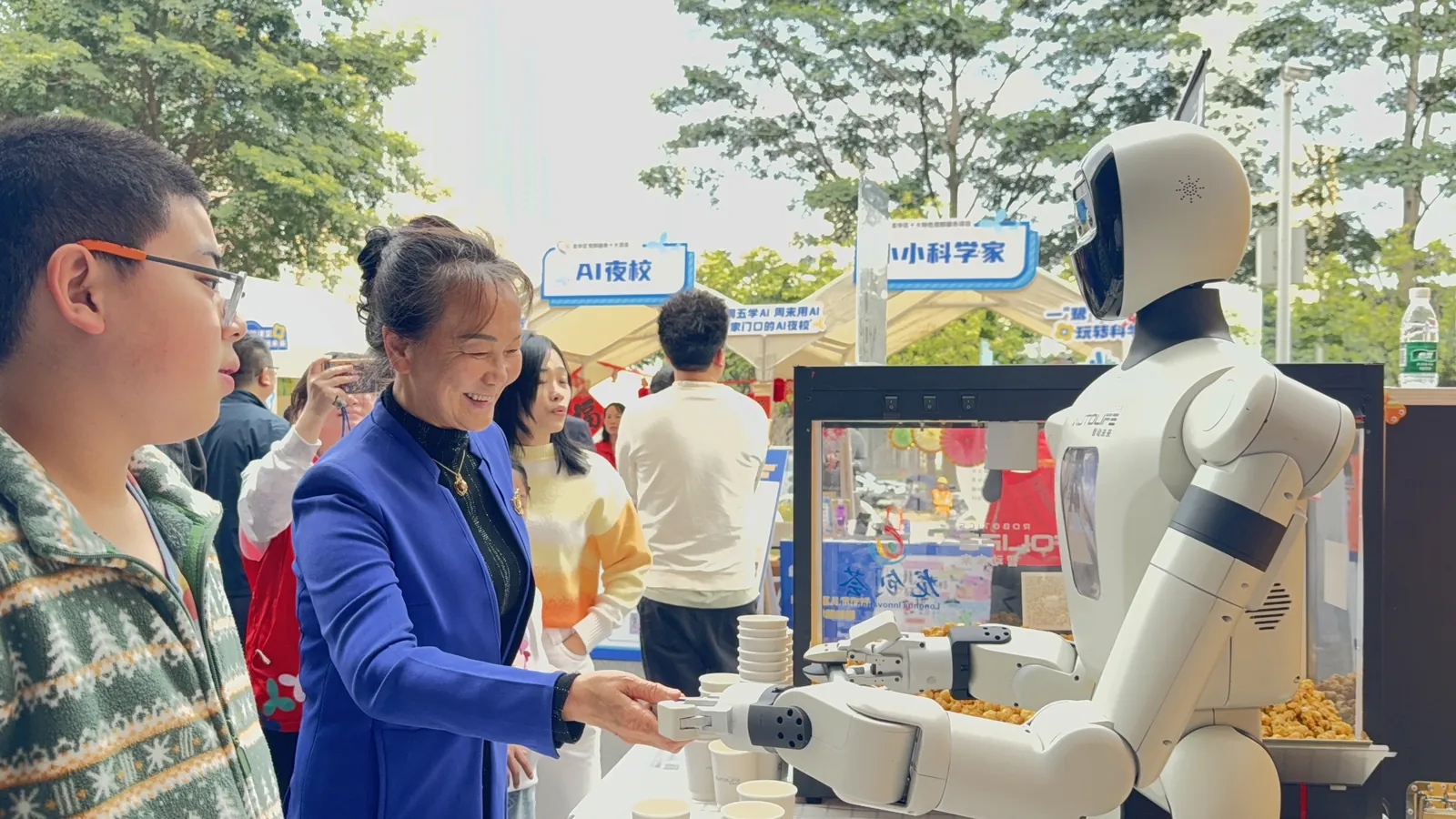 大浪街道党群服务中心首座科学小屋正式启航现场图片 4